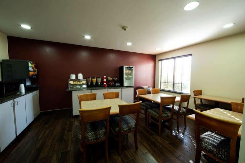 Red Roof Inn מורפריסבורו מראה חיצוני תמונה