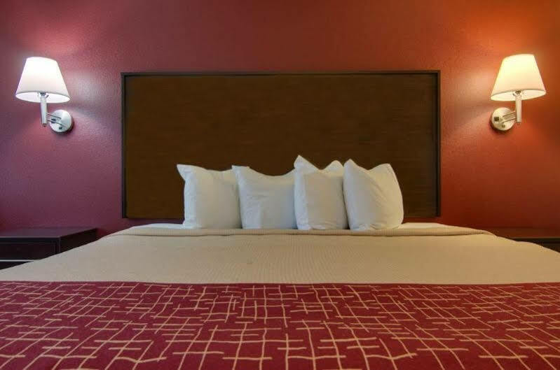 Red Roof Inn מורפריסבורו מראה חיצוני תמונה